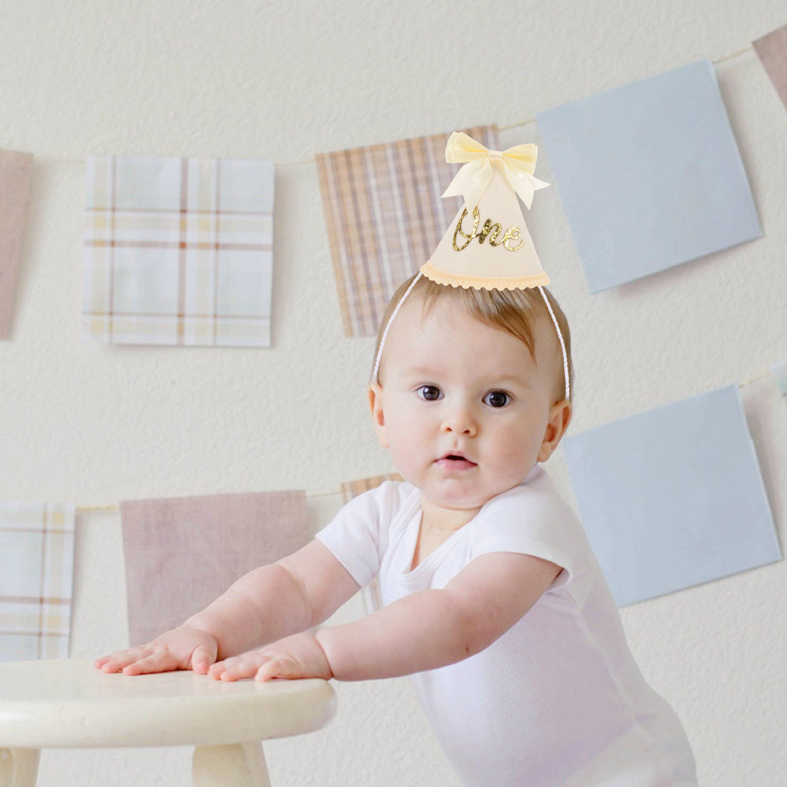 Party Hat Cone - Verjaardagshoedje van vilt met strik, feestmuts