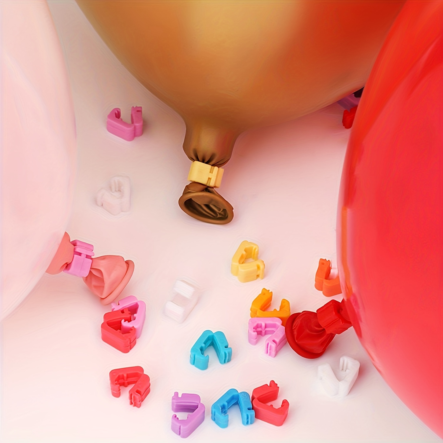 Kleurrijke plastic ballonverze - Balloon Arch Kit recensie en prijs
